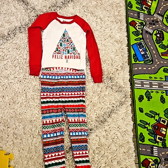 Children's Place Other - Christmas pajamas